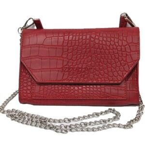 Izzy & Liv Red Croc Embossed Mini Crossbody‎ Purse Silver Chain Shoulder Strap